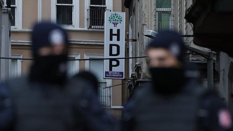 HDP'li iki belediyeye daha kayyum atandı