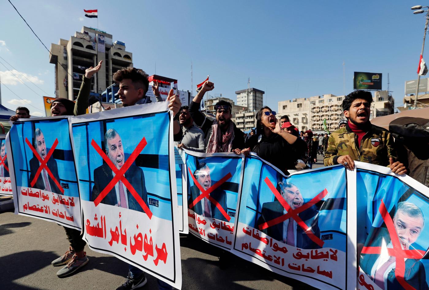 Irak: Göstericiler Muhammet Tevfik Allavi’ye hükümet kurma görevinin verilmesini protesto etti