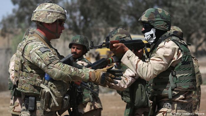Amerika Irak’ta ki üç üssünü Irak güçlerine devretti