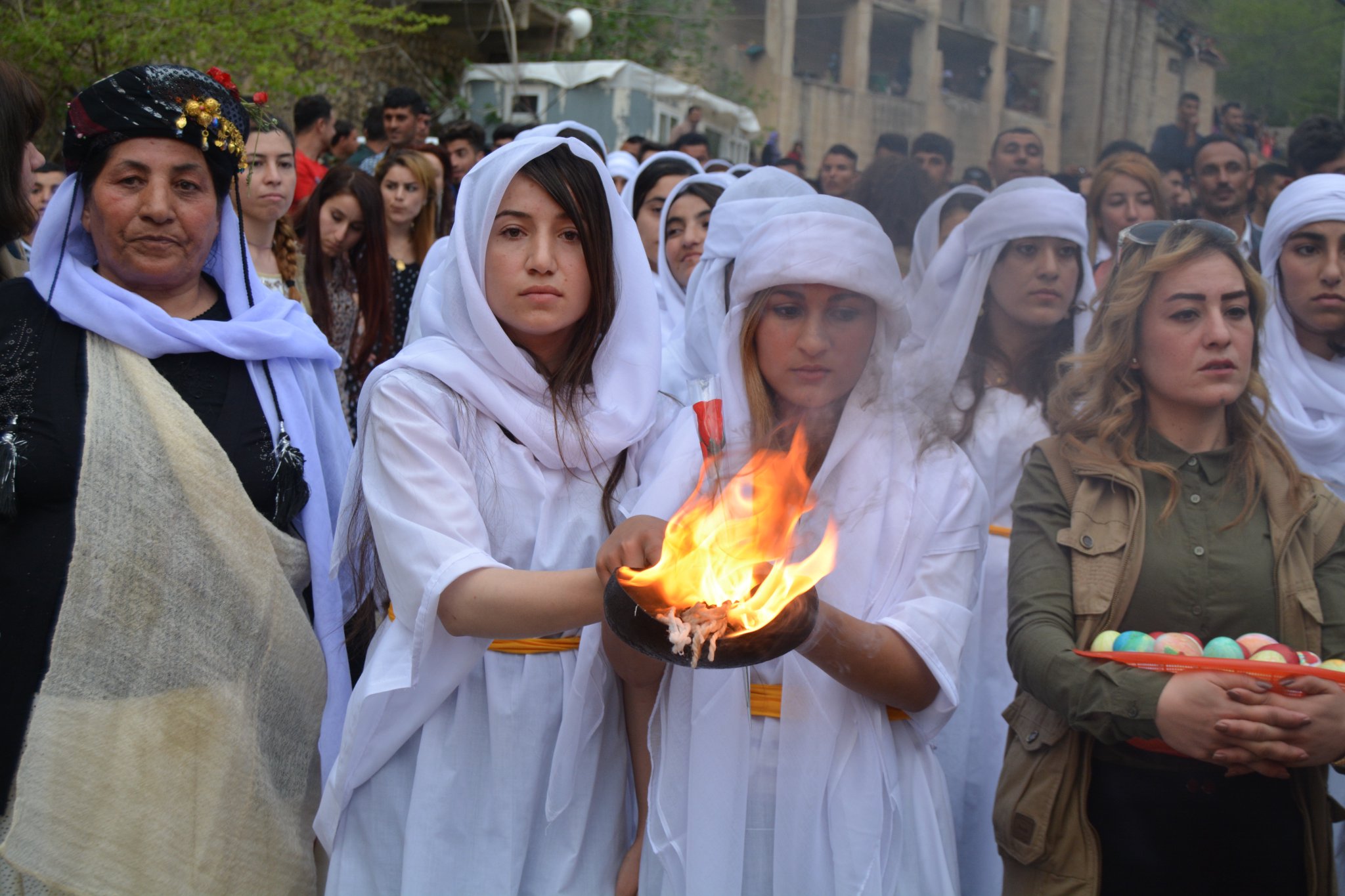 Yezidi Kürtlerin Çarşema Sor ( Kızıl Çarşamba) bayramı bu yıl kutlanmayacak