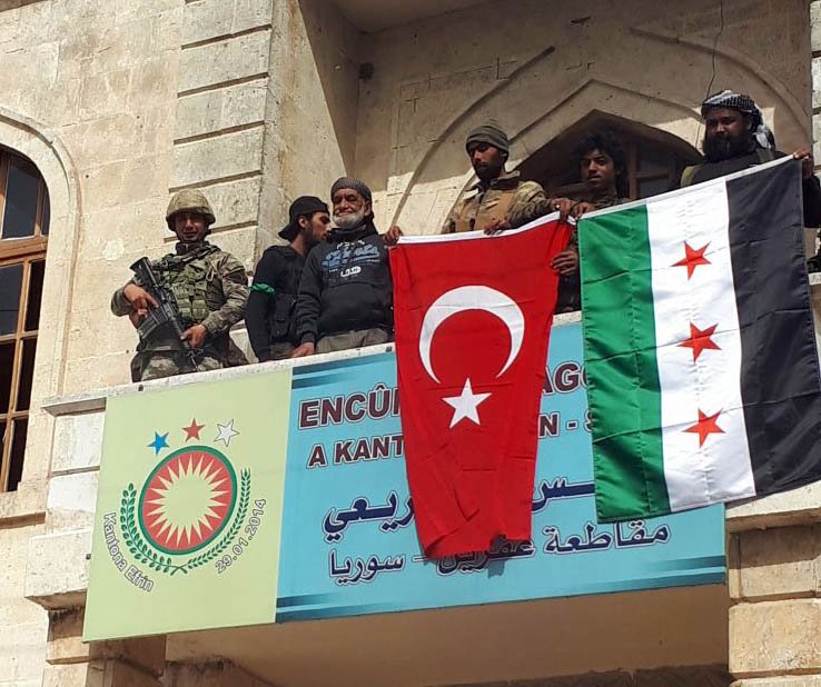 Türkiye’ye bağlı silahlı çeteler Ezaz şehri yakınlarında  Afrinli 20 öğrenci 2 öğretmeni kaçırdı