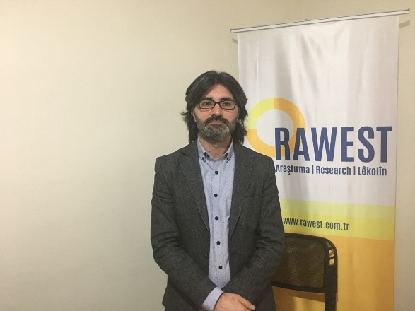 Rawest Araştırma Kürt gençlerine ilişkin yeni araştırmasının sonuçlarını açıkladı Reha Ruhavioğlu, Anadil, Kürt Gençleri, Türkiye'de kürtler, asimilasyon, Kürtlere ayrınmcılık