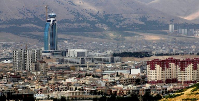 hiçbir partinin veya grubun mülkü değildir ve kimsenin Kürdistan’ı pazarlamaya, parça parça etmeye hakkı yoktur!