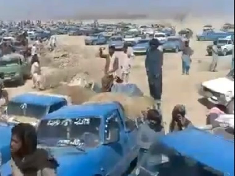 İran güvenlik güçleri 15 Belluci işçiyi öldürdü