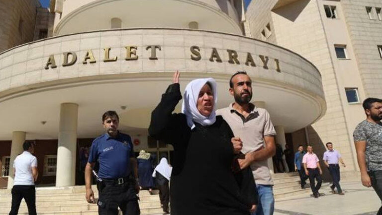 Şenyaşar ailesi adliye önünde yine yalnız kaldı