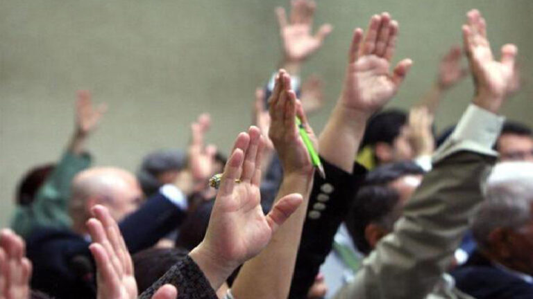 Irak Parlamentosu 2021 yılı bütçesini onayladı