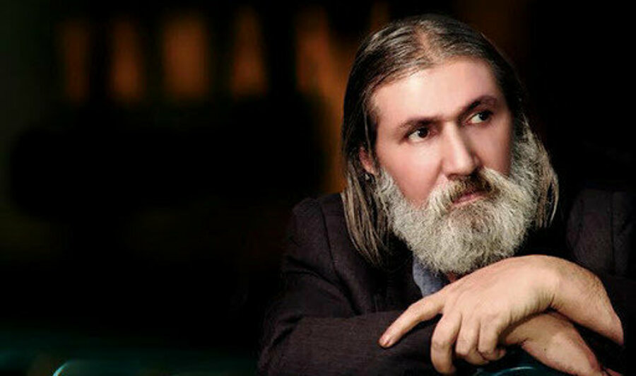 Bu gün Doğu Kürdistanlı büyük sanatçı Ebbas  Kemendî’nin 7. ölüm yıl dönümü