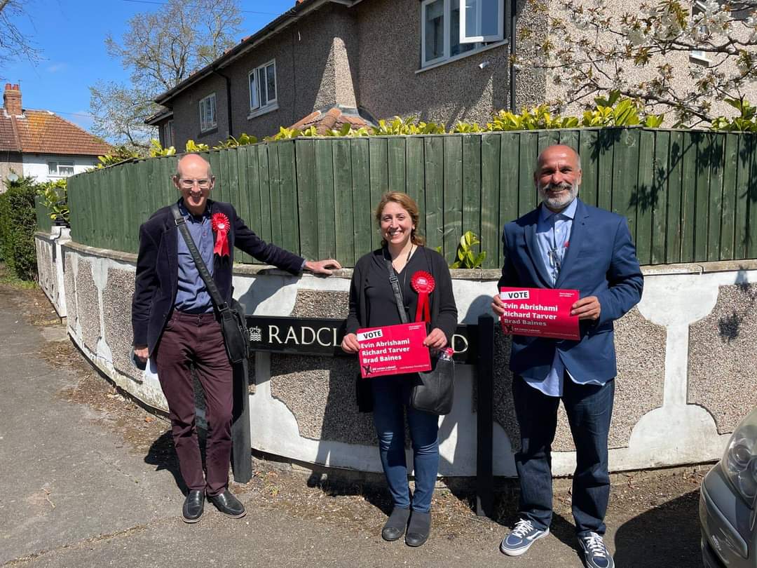 Doğu Kürdistanlı siyasetçi Evin Ebrişemi Oxford Belediye Meclisi’ne seçildi