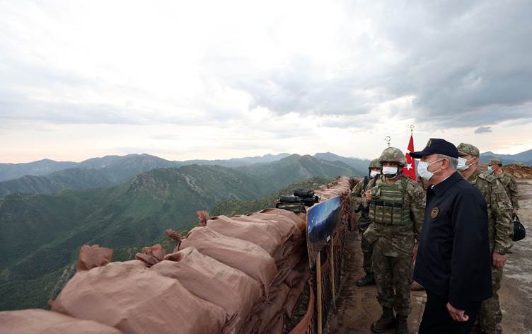 Irak Hulusi Akar'ın Haftanin ziyaretine tepki gösterdi: “Türk güçlerinin Irak topraklarındaki varlığı yasadışıdır”