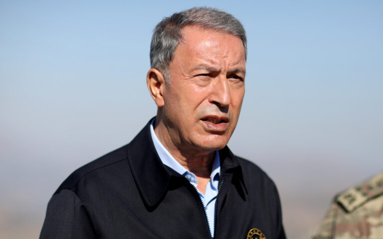 Hulusi Akar Türkiye'nin komşularının toprak bütünlüğüne saygılı olduklarını iddia etti