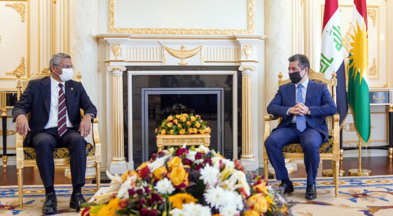 Başbakan Barzani CHP heyetini kabul etti