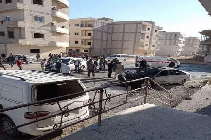 Kobani'de Türk SİHA'ları bir aracı vurdu 2 kişi hayatını kaybetti