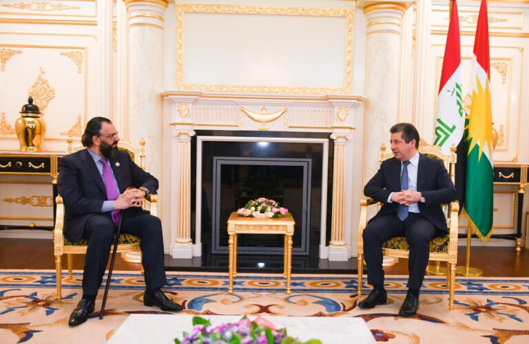 Başkan Barzani, Şeyh Kesnezani ile bir araya geldi