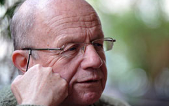 İSMAİL BEŞİKÇİ ÜZERİNE - 1