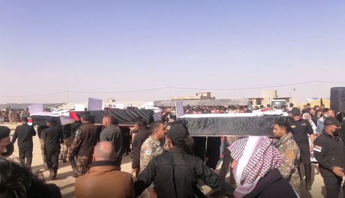 Toplu mezarlardan çıkarılan 41 Ezidi'nin daha naaşı toprağa verildi