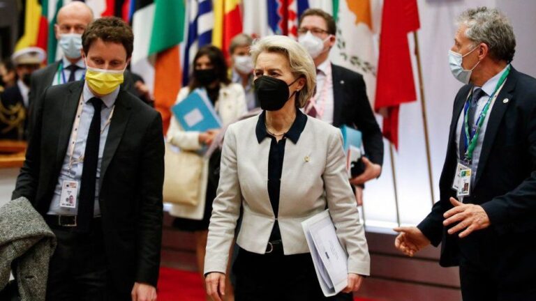 AB tarihinde ilkler: Ukrayna'ya savaş uçağı, Rus medyasına yasak