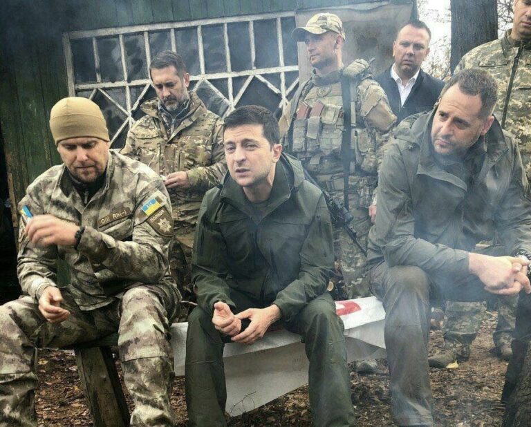 Zelenskiy, Rusya'nın Belarus'ta müzakere teklifini reddetti, yeni yerler önerdi
