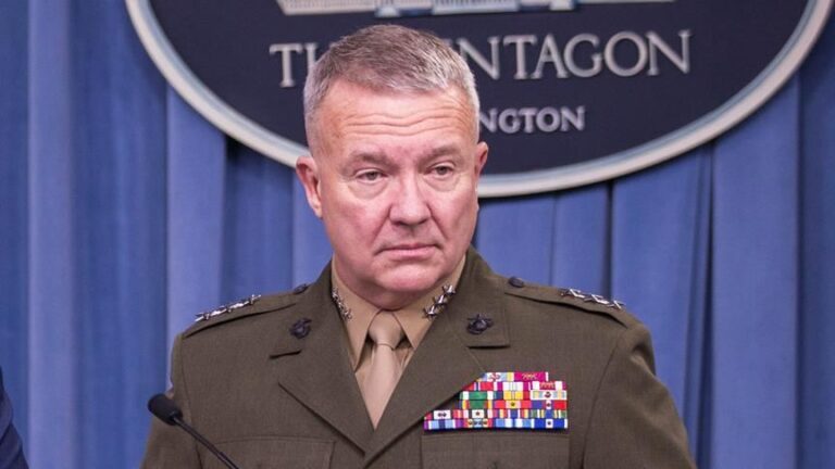 CENTCOM Komutanı McKenzie: İran, Irak, Suriye ve Yemen'de çatışmaları körükleyecek vekillerine güveniyor