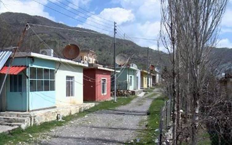 PKK ve TSK çatışmaları nedeni Kürdistanlı Hristiyanlar köylerini boşaltıyor