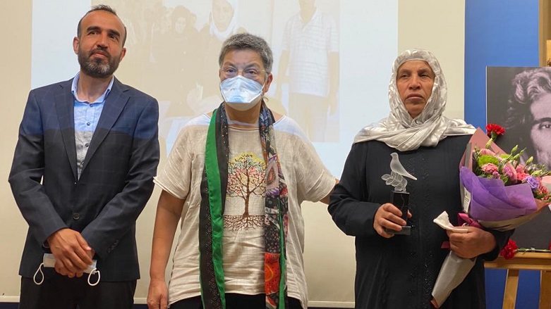 İTO İnsan Hakları, Barış ve Demokrasi Ödüllerini bu yıl Şenyaşar Ailesinin "Adalet Nöbeti" ve Boğaziçi Direnişi Birleşenlerine verdi