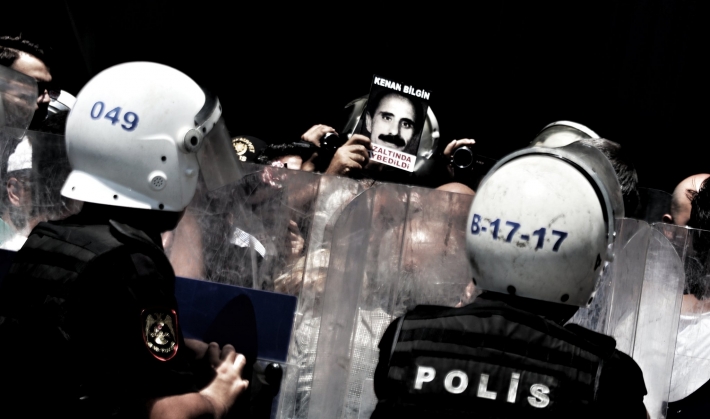Cumartesi Anneleri'nin 900. hafta eylemine polis müdahalesi: Çok sayıda gözaltı var