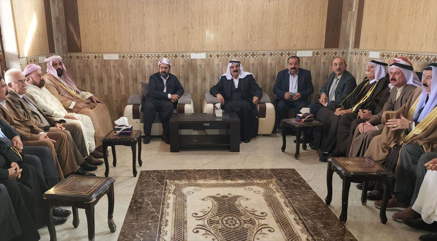 Ezidi Miri Hazım Beg Şengal’i ziyaret ediyor