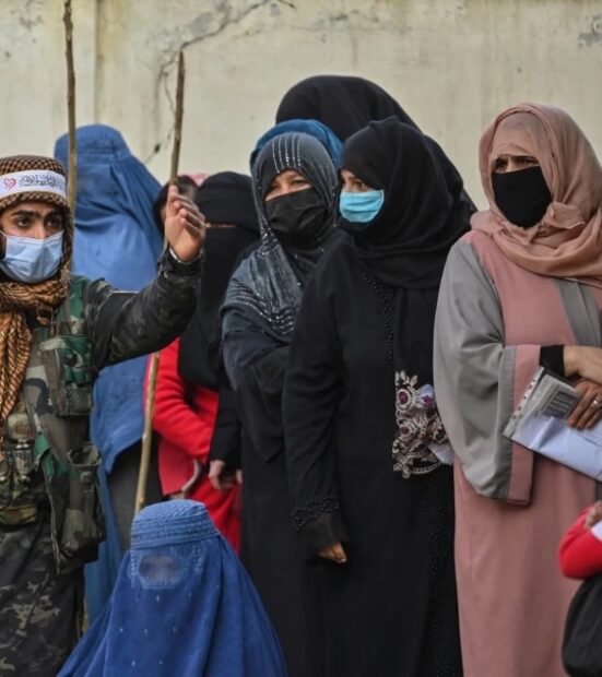 Taliban, kadınların Kabil’deki parklara girmesini yasakladı