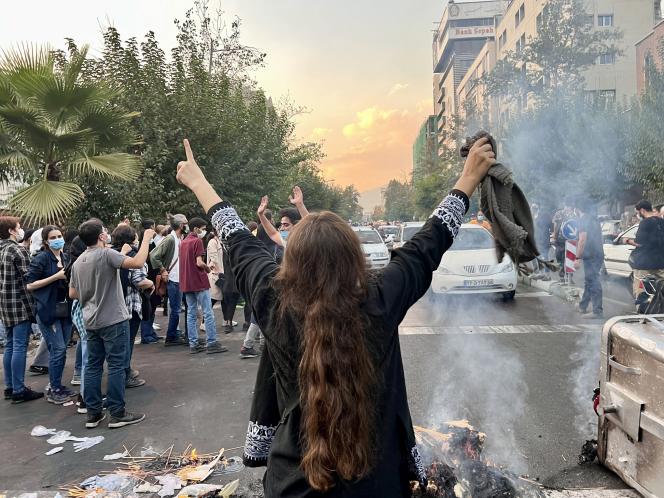 İran İnsan Hakları Örgütü: Geçtiğimiz ay gösterilerde 304 kişi katledildi