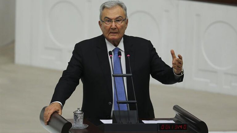 Deniz Baykal hayatını kaybetti
