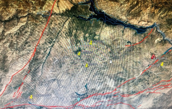 Deprem bilimci Görür Malatya depreminde yeni bir fay hattının söz konusu olabileceğini açıkladı