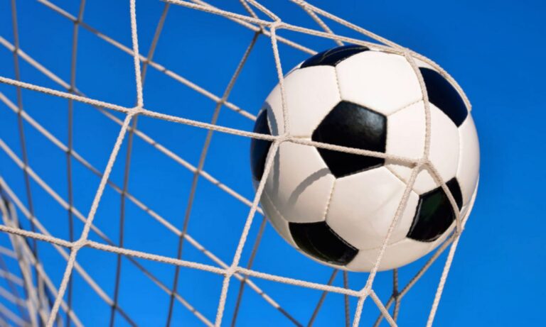 İran devleti musabaka sırasında Kürt futbolcuyu gösterilere destek verdiği gerekçesi ile tutukladı