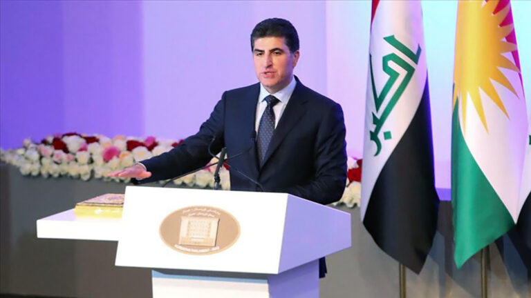 Kürdistan Bölgesi Başkanı Neçirvan Barzani depremin vurduğu Kuzey Kürdistan ve Türkiye'ye gidiyor