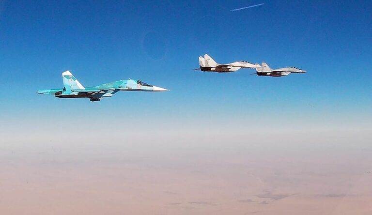 ABD, Deyrezor'da İran destekli gruplara hava saldırısı düzenledi