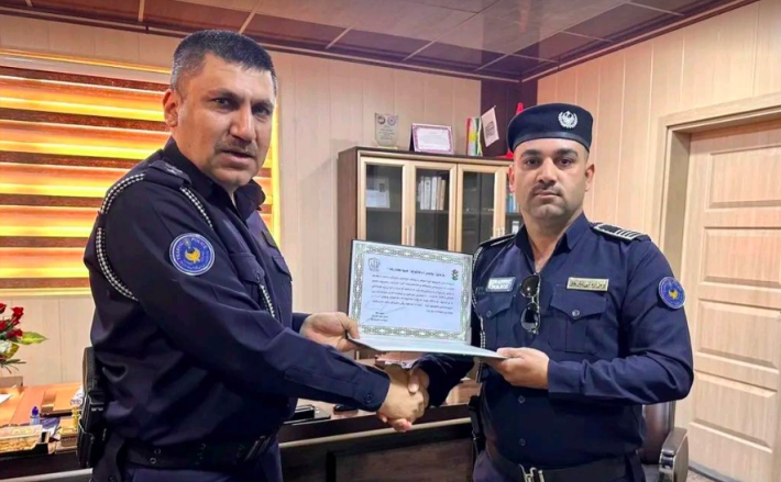 Hewler: Trafik polisi bulduğu üç milyon dinar ve telefonu sahibini bularak geri verdi