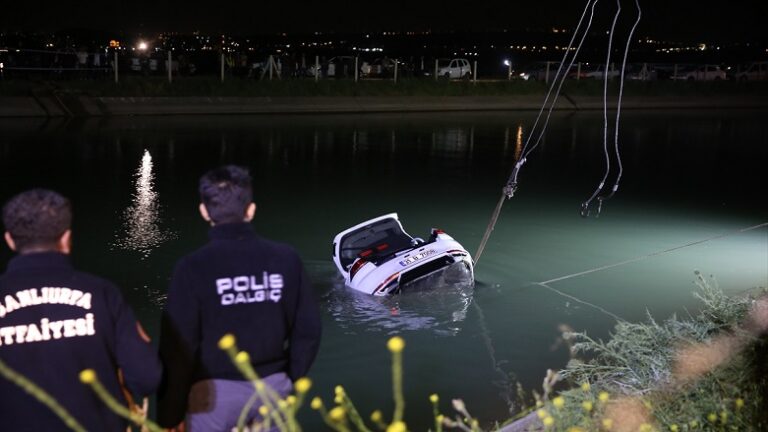 Urfa'da feci trafik kazası: Aynı aileden 4 çocuğun cenazesi bulundu, iki cenaze kayıp