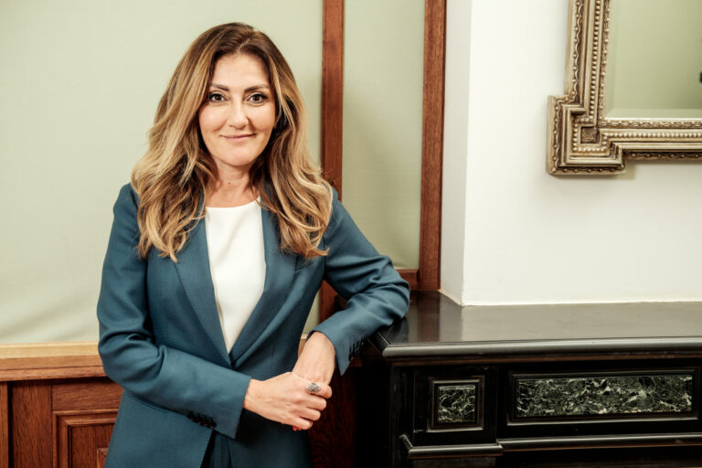 Hollanda: Bir Kürdün başbakan olma ihtimali çok yüksek