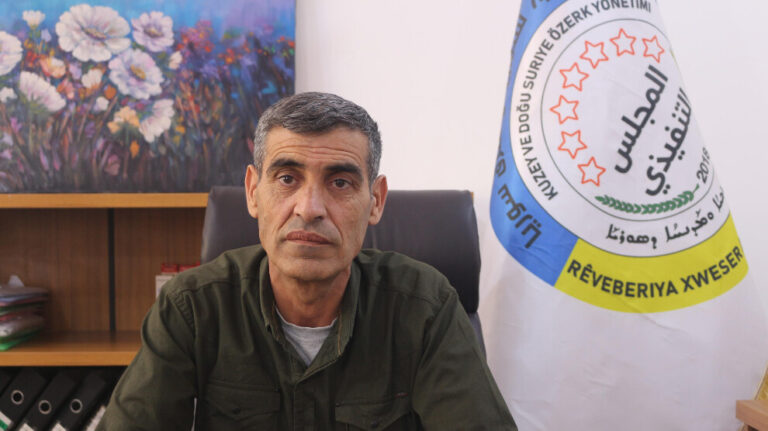 Rojavalı yönetici Hasan Koçer: Petrolü rejime bağlı tücarlara sembolik fiyata satıyoruz
