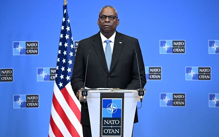 Savunma bakanı Lloyd Austin: Askeri desteğimiz ön koşulsuz sürecek