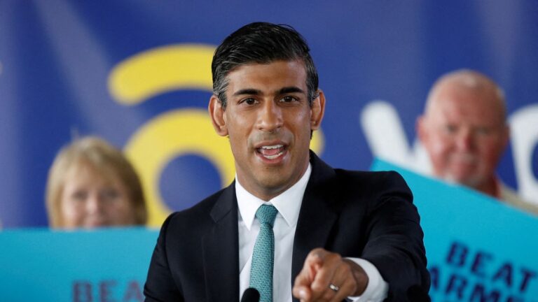 İngiltere Başbakanı Sunak: İngiliz hükümeti El Ehli Babdist hastenesinin Gazze'den atılan füze ile vurulduğu kanaatindedir