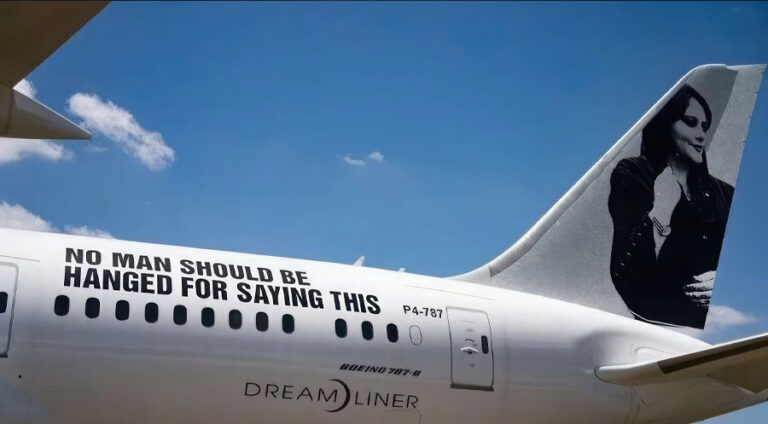 Mısır, üstünde Kürt kızı, direniş sembolü Jina Emini'nin olduğu uçağa iniş izni vermedi