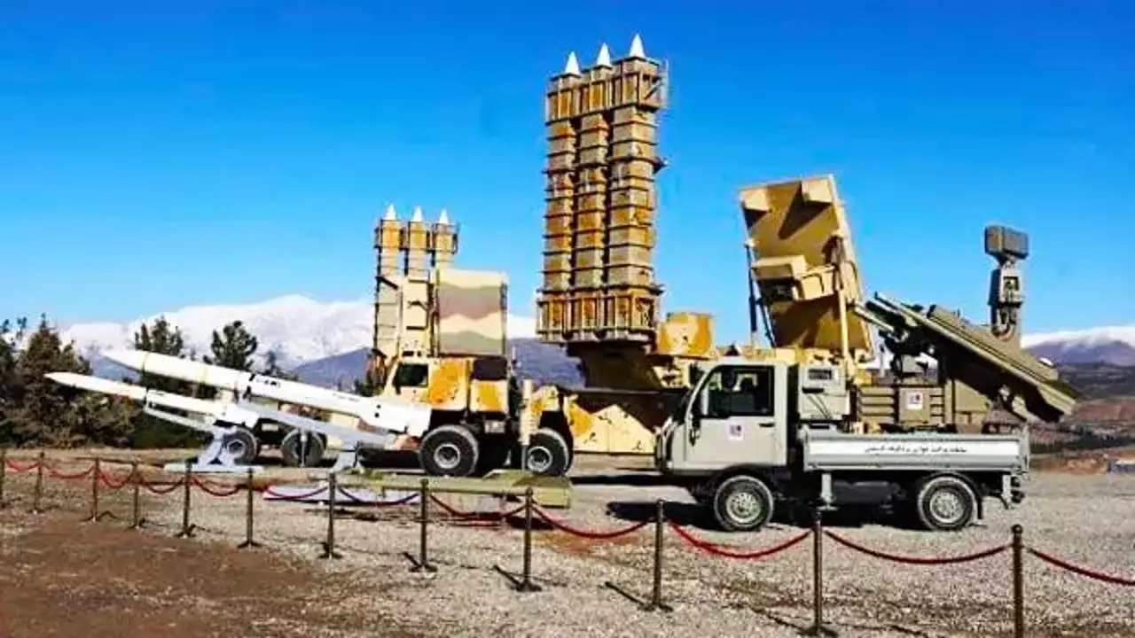 Orta Doğu'da gerilim artarken, İran yeni hava savunma sistemini tanıttı