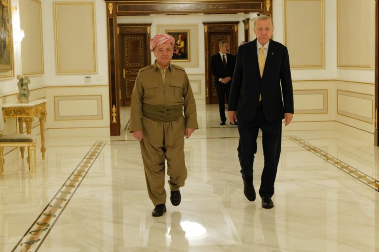 Başkan Mesud Barzani, Kürdistan Bölgesi Başkanlığı'nda Türkiye Cumhurbaşkanı Recep Tayyip Erdoğan'ı kabul etti