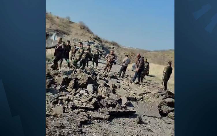 PKK sivillerin geçtiği köy yolunda mayın patlattı