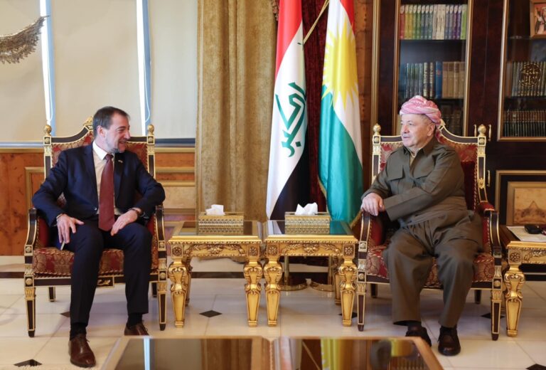 Başkan Barzani Fransa Başkonsolusu ile Rojava'yı görüştü: Suriye'de Kürtler yok sayılamaz