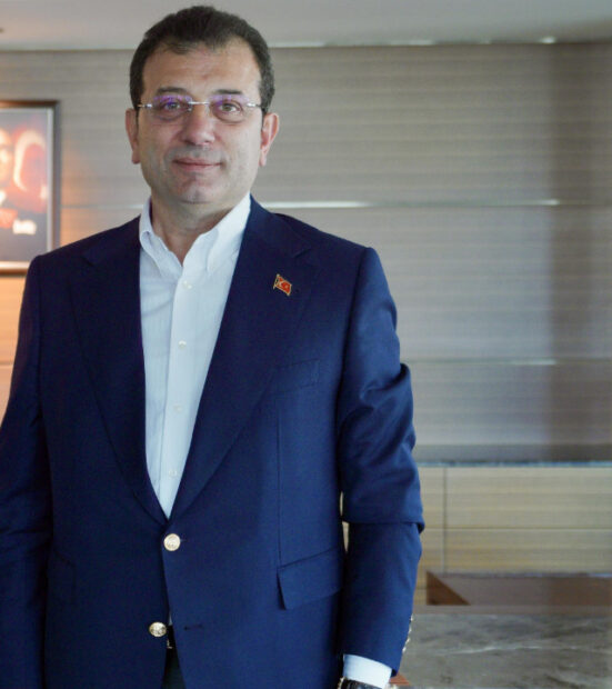 ‘Sine-i millete dönülsün’ çağrısına Özgür Özel’den yanıt!