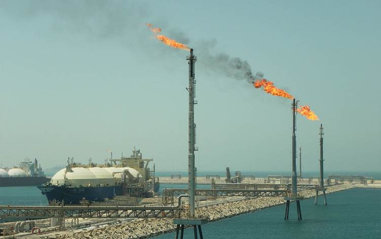Katar, Suriye'nin enerji ihtiyacını desteklemek amacıyla Ürdün üzerinden doğal gaz gönderereceğini bildirdi.
