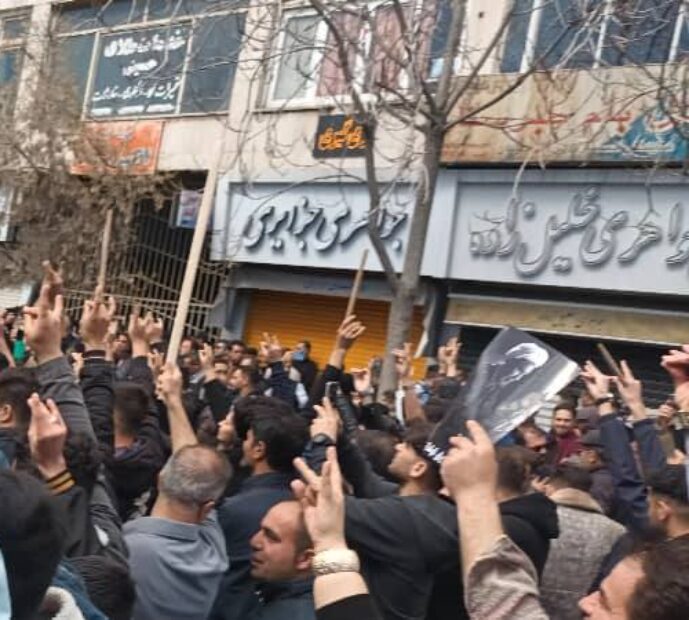 İran devleti görkemli Urmiye Newroz’una karşı ırkçı  Azerileri sokağa sürdü