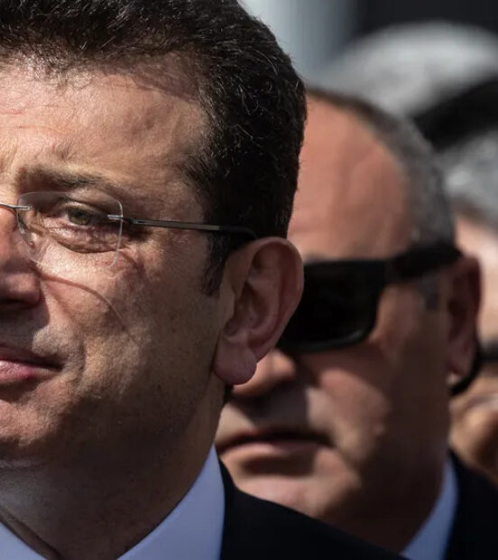 Ekrem İmamoğlu görevden uzaklaştırıldı