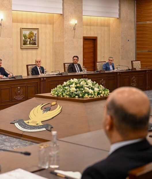 Bakanlar Kurulu Bağdat’ın Kürdistan Bölgesi maaşlarını kesmesine dönük kararı görüştü