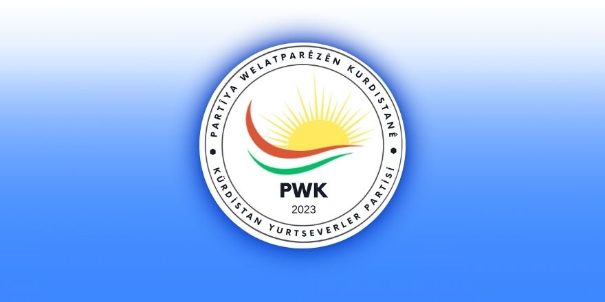 Kürdistan Yurtseverler Partisi (PWK), PKK’nin Süleymaniye’deki silah bırakma törenini desteklediklerini duyurdu ancak çözümün tek taraflı değil, Kürdistan halkının iradesiyle mümkün olacağını vurguladı.Kürdistan Yurtseverler Partisi (PWK) Basın Bürosu, 11 Temmuz 2025 günü Süleymaniye yakınlarında bir grup PKK’li tarafından yapılan silah bırakma açıklamasına dair değerlendirmede bulundu. Açıklamada, "Silah bırakmayı, savaşın ve ölümlerin son bulması açısından destekliyoruz" denildi ancak, PKK’nin bu adımının “Kürt ve Kürdistan sorununu çözmeye yetmeyeceği” belirtildi.Kürdistan Yurtseverler Partisi (PWK) Basın Bürosu tarafından yapılan açıklamada şu ifadelere yer verildi:Silahların bırakılmasını destekliyoruz, Kürt ve Kürdistan sorununda muhatap Kürdistan halkı ve onun siyasi temsilcileridir11 Temmuz 2025 günü, bir grup PKK gerillası, Abdullah Öcalan’ın çağrısı üzerine, Güney Kürdistan’ın Süleymaniye şehri yakınlarında, silahlarını yakarak silahlı mücadeleye son verdiklerini açıkladılar. PKK'nin silah bırakmasını, savaşın, çatışmaların, Türkiye Devleti’nin askeri operasyonlarının, ölümlerin son bulmasını desteklediğimizi bir kez daha halkımıza duyurmak istiyoruz.Ancak ve kuşkusuz, PKK’nin silah bırakması, Kürt ve Kürdistan sorunun çözümü anlamına gelmemektedir.Kürt, Kürdistan sorununun çözümünde, ‘‘ayrı devlet, federasyon, özerklik ve kültüralist talepleri’’ reddeden, sorunu ‘’demokratik ulus, demokratik, cumhuriyet, ortak vatan’’ anlayışıyla, ‘’eşit vatandaşlık’’ temelinde çözmeyi öneren Öcalan, PKK ve DEM Parti’nin bu yaklaşımı; Türkiye Devleti’nin ‘’Tek devlet, tek millet, tek vatan, tek bayrak, tek dil’’ siyasetinin farklı bir söylemle dile getirilmesidir.Kürdistan sorunu, Kürt milletinin kendi geleceğini belirleme, Kürdistan halkının siyasi, coğrafi, milli bir statüyle kendi ülkesinde kendisini yönetme sorunudur. Kürt sorunu, Türkiye metropollerinde yaşayan Kürtlerin dil, kültür ve demokratik hak ve özgürlüklerinin sağlanması, Kürtlerin nüfus olarak çoğunlukta oldukları Türkiye metropol yerleşim yerlerinde de yerelde kendisini yönetebilme sorunudur.Açık bir dille belirtmek gerekir ki, Kürt ve Kürdistan sorununda, bugünkü koşullarda konumu ve misyonu ne olursa olsun, tek bir örgütün ve şahsın muhatap alınması tarihi, siyasi ve hukuki olarak yanlıştır ve sorunun çözümünü daha da zorlaştıran bir yoldur. Sorunun muhatabı Kürt milleti, Kürdistan halkı ve bir bütün olarak onun siyasi temsilcileridir.Bugün Kürt milletinin milli, coğrafik, siyasi statü talebi ile acil taleplerini bütünleştirecek, kısa, orta ve uzun vadeli hedefleri içerecek bir programla milli, demokratik kalıcı bir ittifaka ihtiyaç vardır.Böylesi bir kalıcı ittifakın yanı sıra, Kürt ve Kürdistan sorununun diyalog yoluyla, barışçıl, siyasal, demokratik ve sivil yol, yöntem ve araçlarla çözümüne zemin hazırlaması için, Kürtlerin acil talepleri ekseninde, KÜRT TARAFI oluşturulmalı ve KÜRT TARAFI Türkiye Devleti’ne muhatap olmalıdır.KÜRT TARAFI’nın oluşturulması için, Kürt siyasi partileri, sivil toplum kuruluşları ve toplumda karşılığı olan etkili Kürt şahsiyetleri zaman kaybetmeksizin bir araya gelmeli, somut bir adım atmalıdırlar. İçinden geçmekte olduğumuz bu hassas ve önemli süreçte, milli, demokratik bir temsiliyetin oluşturulması hepimizin omuzlarında duran milli, tarihi bir görevdir.Kürt milleti ve Kürdistan’daki tüm bileşenleri ve onların iradesini temsil eden KÜRT TARAFI ve Türkiye Devleti, uluslararası hukuk kurallarını ve deneyimleri de gözeterek masaya oturmalı ve şeffaf bir şekilde birlikte bir çözüm programı belirlemelidirler. Bunun dışındaki her yol, yöntem ve anlayışın sorunun çözümüne hizmet etmeyeceği ve sorunu daha da griftleştireceği açıktır.Yine bu bağlamda, 11 Temmuz 2025 günü bir grup PKK gerillasının silah bırakması ardından, resmi ve gayri resmi kanallardan, Türkiye Cumhurbaşkanı Recep Tayip Erdoğan’nın konu ile ilgili ”tarihi bir açıklama” yapacağı duyuruldu. Beklenen “tarihi açıklama” 12 Haziran 2025 Cumartesi günü yapıldı. ”Terörsüz Türkiye” süreci olarak tanımlanan sürecin bir değerlendirmesi ve gelinen noktayı ifade eden genel bazı açıklamalar dışında, Kürtler açısından yeni hiçbir şey yoktu. Yeni olan şey hedefin ”Terörsüz Türkiye”’den ”Terörsüz Bölge”ye çıkarılması” ve bunun için de ‘’Türk-Kürt-Arap kardeşliğine dayalı’’ bölgesel yeni bir hegomanya stratejisinin sınırlarının çizilmesi oldu.Erdoğan’ın dile getirmiş olduğu siyaset, öteden beri ”neo-osmanlıcılık” olarak dile getirilen bir bölgesel hegomanya stratejisinin farklı bir şekilde yeniden güncelleştirilmesidir. Bu stratejinin hayata geçirilmesi önünde Kürtler ve Kürt milli hareketi bir engeldir ve bu engelin ortadan kaldırılması için de öncelikle Kürtlerin her türlü milli talep ve özelliklerinden arındırılarak ”Türk devleti ve toplumu”yla bütünleştirilmesi gerekiyor.  Erdoğan, Bahçeli ve Türkiye Devleti’nin son girişim ve siyasetini de, bu anlamda,  Ortadoğu’da Kürtlerin lehine gelişebilecek muhtemel değişimlerin önüne geçebilecek bir savunma refleksi oluşturmak amacıyla yeni bir yayılmacı strateji geliştirme girişimi olarak değerlendirebiliriz.Eldeki veriler, Recep Tayip Erdoğan, Devlet Bahçeli ve Türkiye Devleti’nin bir bütün olarak, Kuzey Kürdistan’da Kürtlerin milli demokratik hak ve özgürlüklerinin sağlanacağı bir çözüme kapı aralayacak ve Rojava Kürdistanı’nda halkımızın milli, demokratik hak ve özgürlüklerine, siyasi bir statü ile kendilerini yönetme hakkına saygıyı esas alan bir yaklaşım içinde olmadıklarını, tam tersine bunun önünü kesmek amacıyla bir ‘’yeniden yapılanmaya’’ gidildiğini göstermektedir.Türkiye Devleti, 100 yıldır inkar, asimilasyon ve imha ekseninde sürdürülen bu siyasetten vazgeçmeli ve Kürt milletinin varlığını, ana dilde eğitim ve Kürtçenin resmi dil olması hakkı gibi temel, acil, milli, demokratik taleplerini, düşünce, ifade ve örgütlenme özgürlüğü karşılayacak, bu hak ve özgürlükleri anayasada garanti altına alacak adımlar atmalıdır. Siyasal, demokratik, sivil çalışmalardan dolayı verilen cezaların yok sayılması ve bu sebeplerle ceza alanların özgürlüklerine kavuşabilmeleri ve silah bırakan gerillaların özgür bir şekilde ülkeye dönebilmeleri için gerekli tüm yasal düzenlemeler yapılmalıdır.14.07.2025Kürdistan Yurtseverler Partisi (PWK) Basın Bürosu Kaynak: PWK: Silahların bırakılmasını destekliyoruz, muhatap Kürdistan halkı ve onun siyasi temsilcileridir